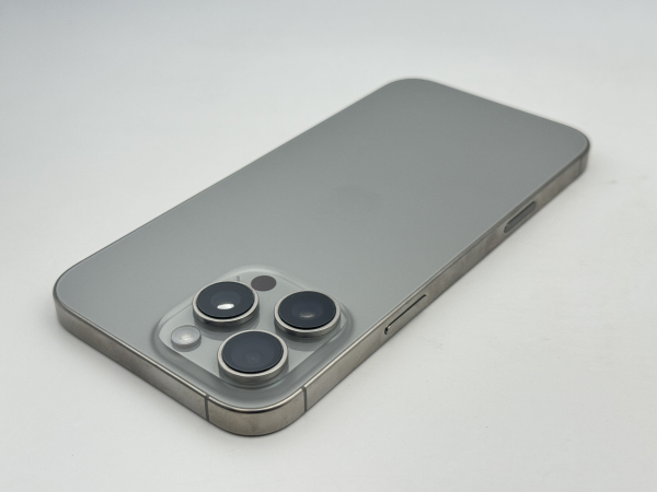 iPhone 16 Pro Max natural titanium